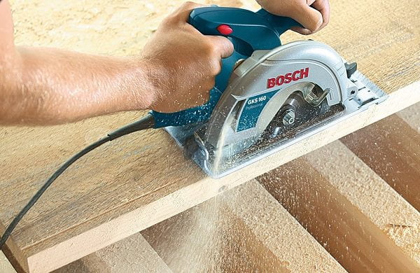 7 LỖI THƯỜNG GẶP KHI DÙNG MÁY CƯA ĐĨA CẦN LƯU Ý