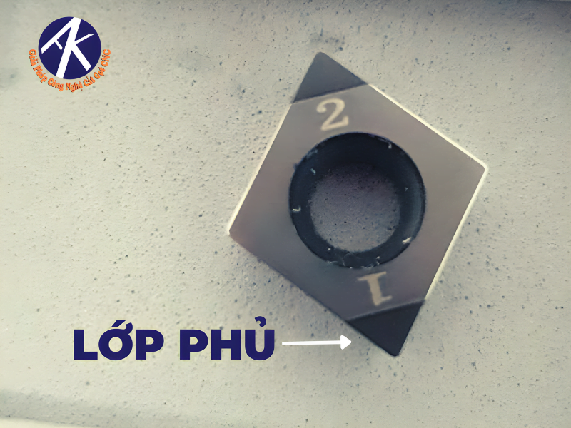 Mảnh dao tiện và lớp phủ